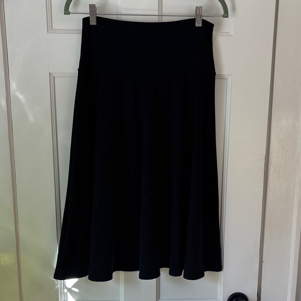 Susana Monaco Classic high waist black flare skirt, knee length